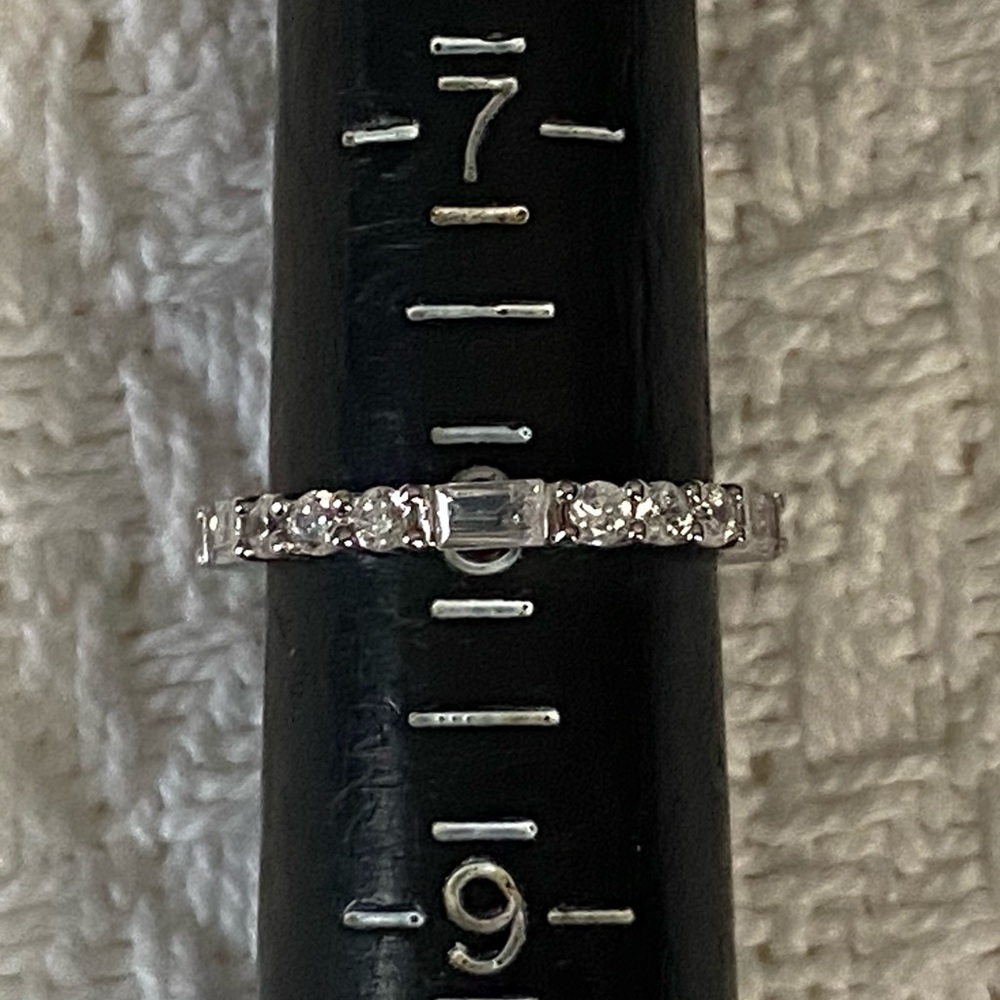 Size 8 silver eternity band NWOT